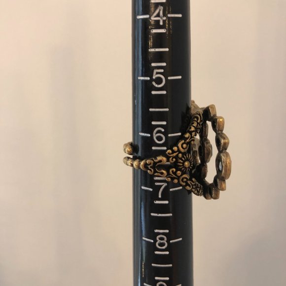 Gucci Crystal GG Ring in Gold NEW IN BOX - Picture 5 of 8